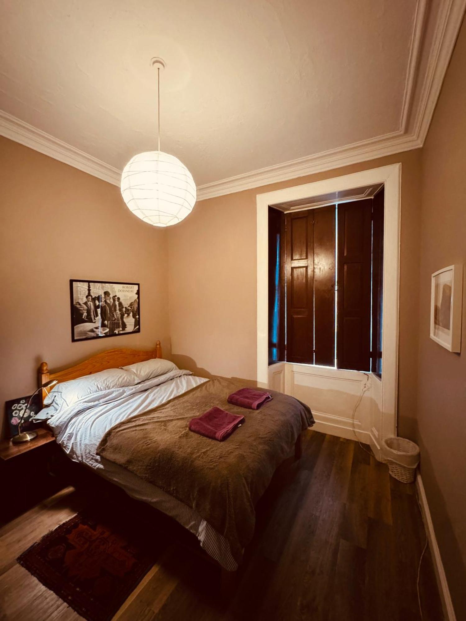Central Room In Historic Tenement Shared Apartment Near Old Town 爱丁堡 外观 照片